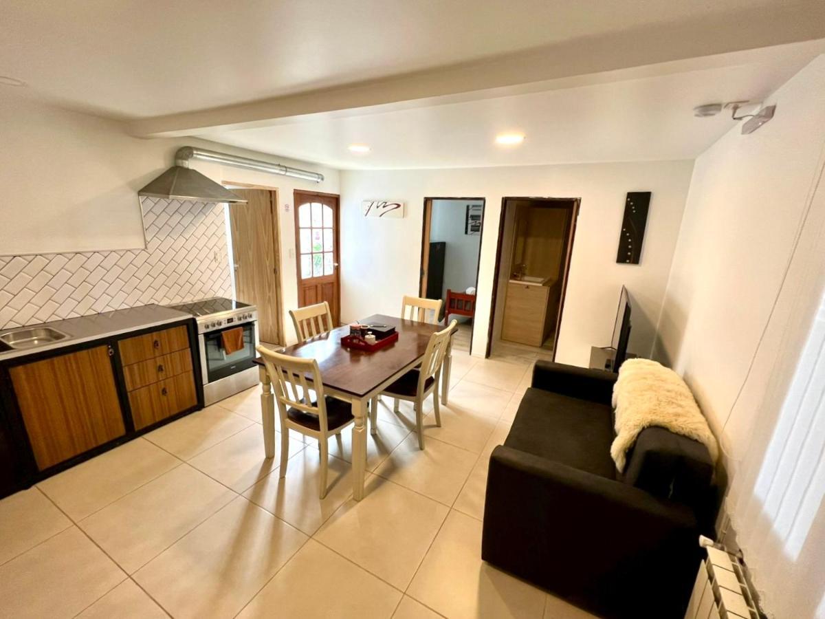 Moderno Departamento Completo, Versatil Y Espacioso Lejlighed Ushuaia Eksteriør billede